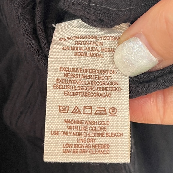 Free People Blouse with Metallic Silver Embroidery Sz S Gently Used - Picture 4 of 6